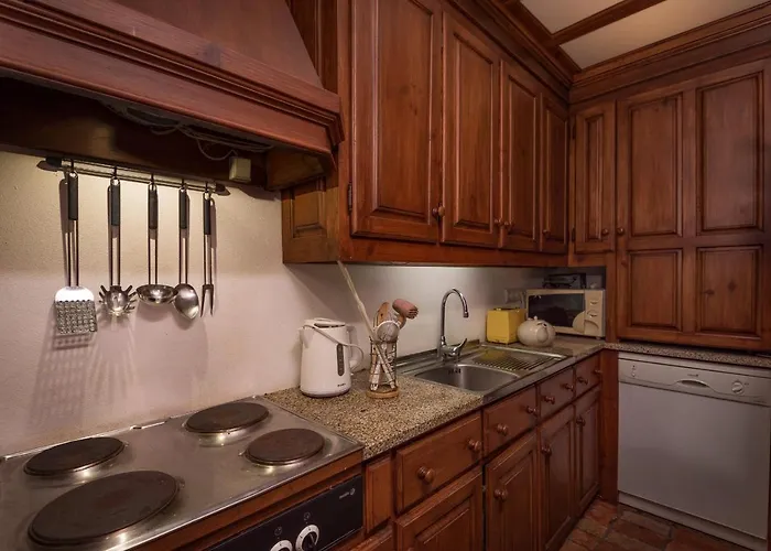 Paco De Lanheses Lanhezes